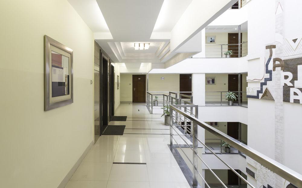 Oyo Townhouse 9 Hitech City ไฮเดอราบัด ภายนอก รูปภาพ
