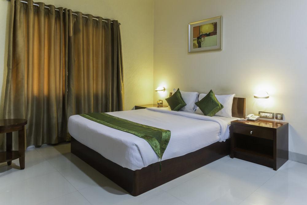 Oyo Townhouse 9 Hitech City ไฮเดอราบัด ภายนอก รูปภาพ