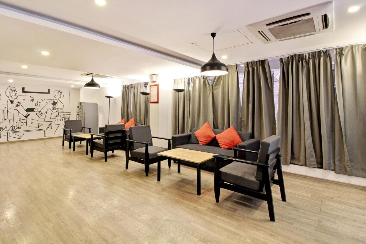 Oyo Townhouse 9 Hitech City ไฮเดอราบัด ภายนอก รูปภาพ
