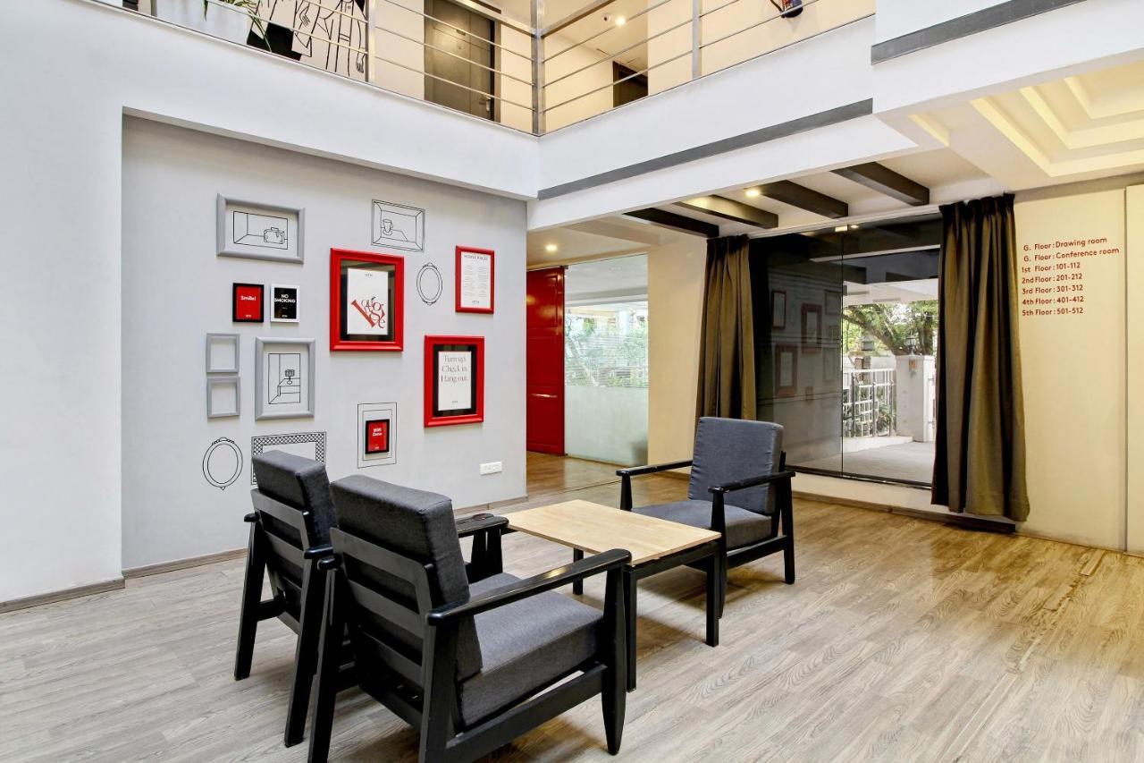 Oyo Townhouse 9 Hitech City ไฮเดอราบัด ภายนอก รูปภาพ
