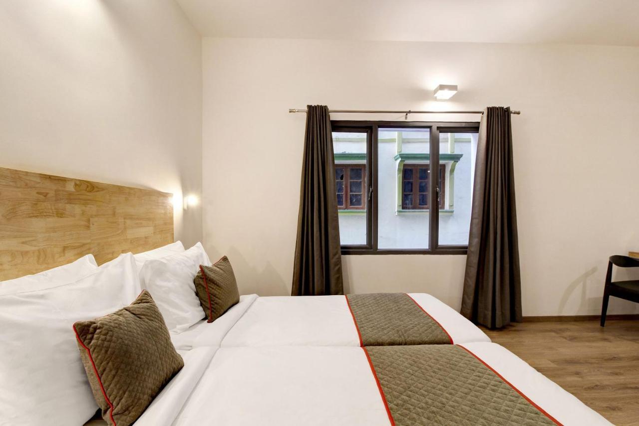 Oyo Townhouse 9 Hitech City ไฮเดอราบัด ภายนอก รูปภาพ